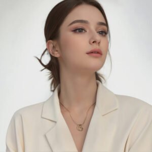 سلسلة علي شكل قلب للنساء